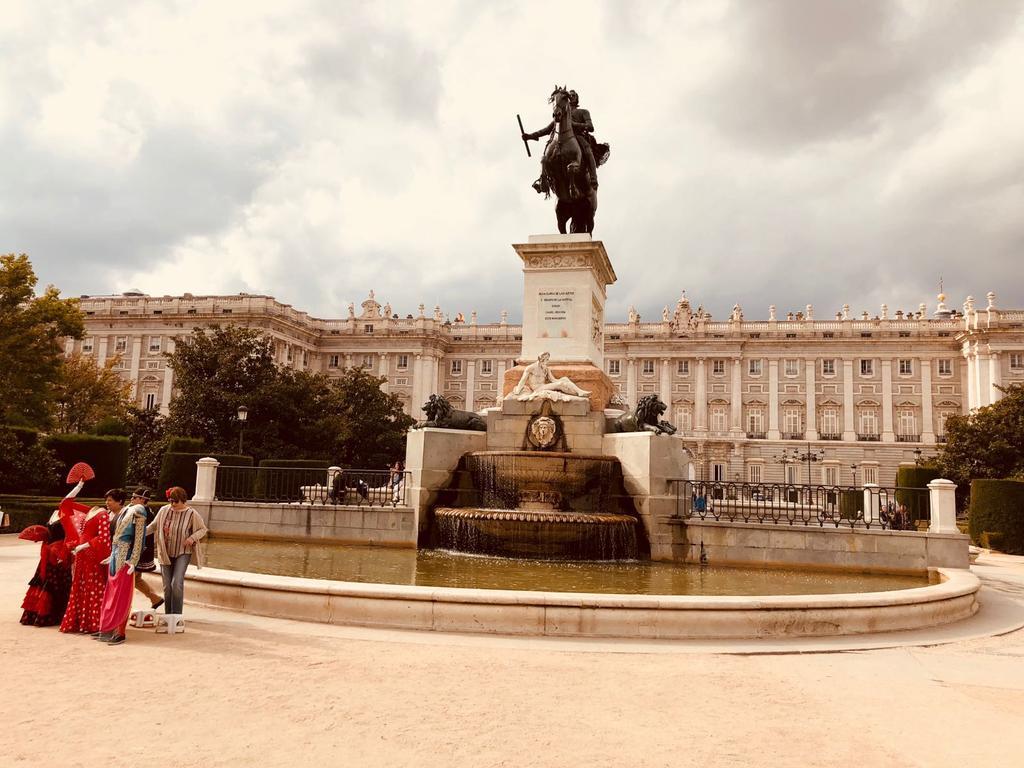 Plaza Mayor View Madrid Luaran gambar